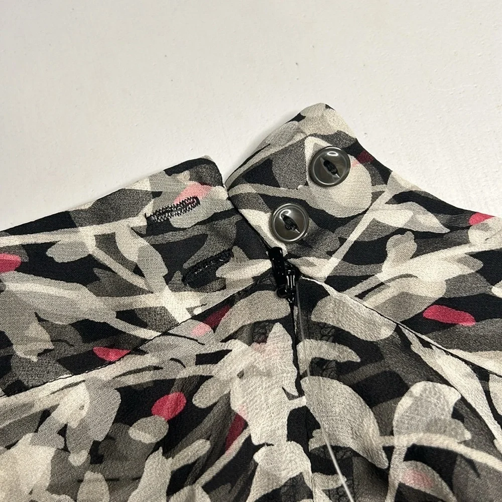 Jones’s New York Skirt